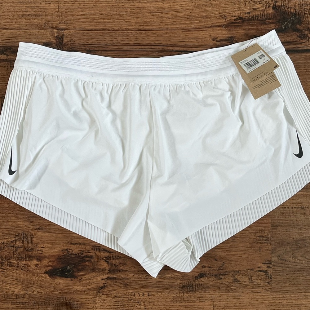Nike AeroSwift Dri Fit ADV Mid Rise 3” Running Shorts White Black size wmns XXL